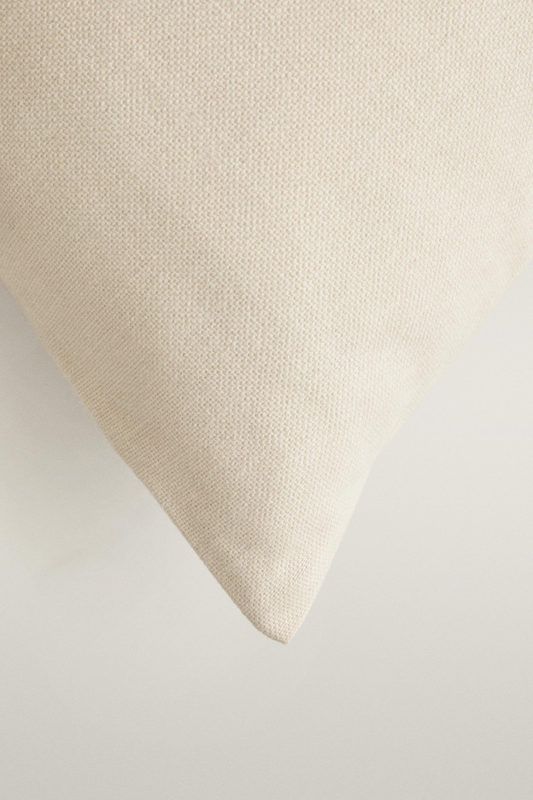 PLAIN CUSHION COVER